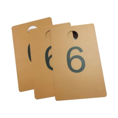 Etiquetas personalizadas de fábrica em PVC para pendurar cartão com número de identificação